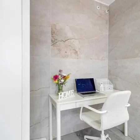Apartament Olivias *